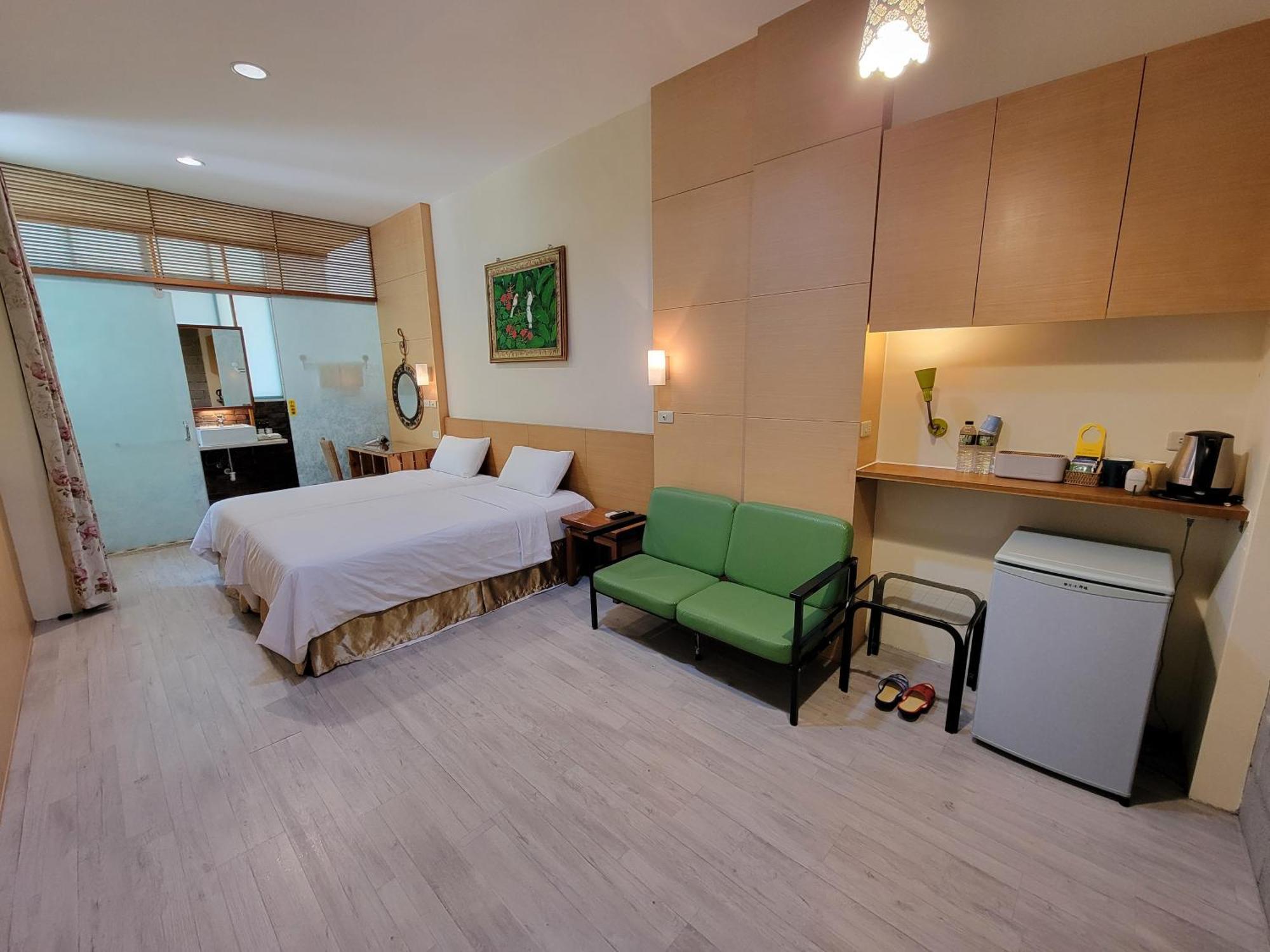 Railway Villa T'ai-tung Extérieur photo