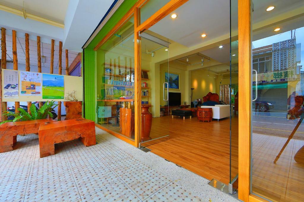Railway Villa T'ai-tung Extérieur photo